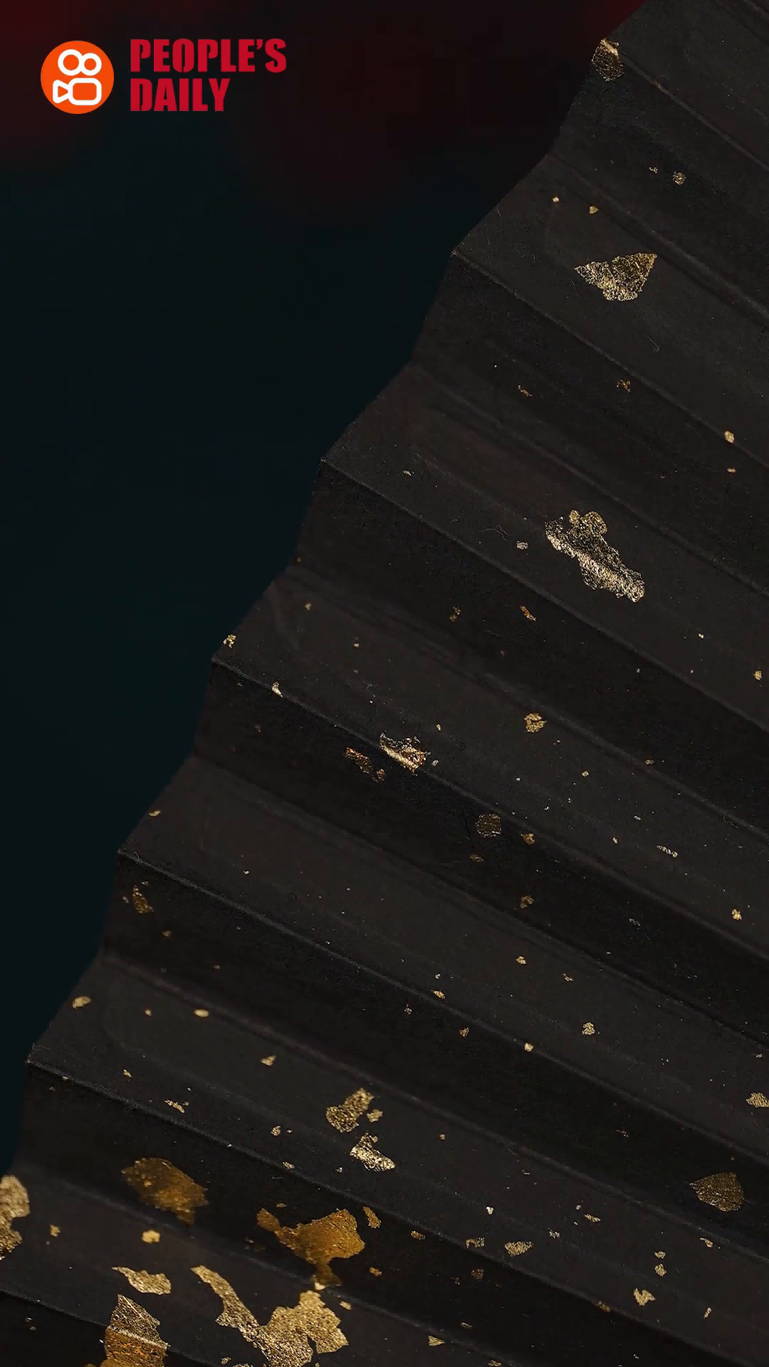 Trending in China | Form and function: Chinese black paper fans