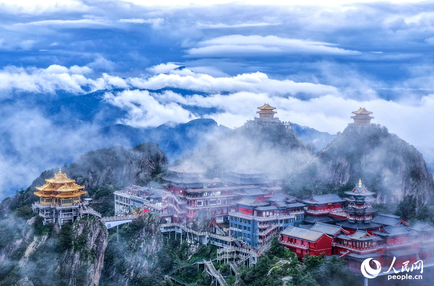 Stunning views of Laojun Mountain after rainfall in central China's Henan