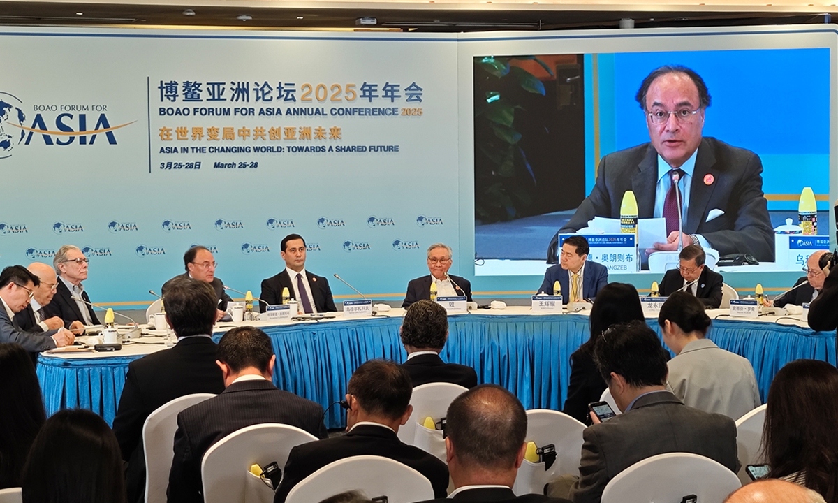 Panelists discuss topics related to globalization during a session at the Boao Forum for Asia Annual Conference 2025 on March 26, 2025. Photo: Yin Yeping/GT
