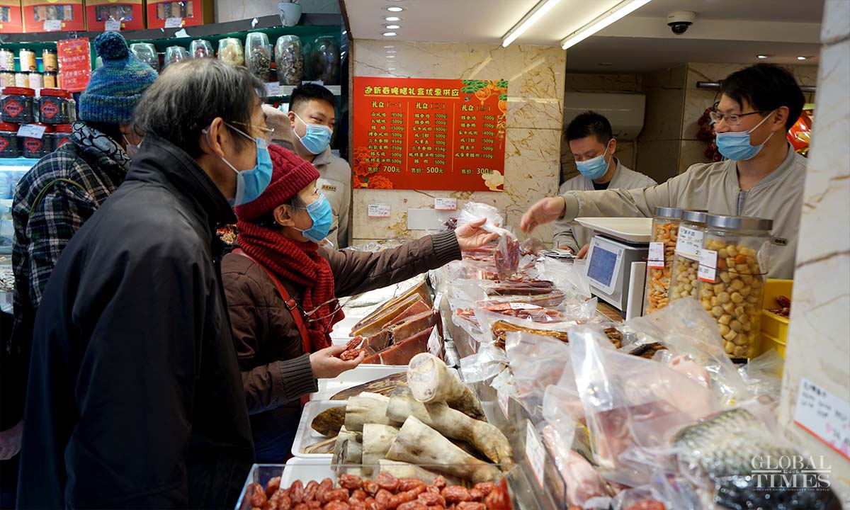 Shanghai residents enjoy shopping spree ahead of Spring Festival Photo: Chen Xia/GT