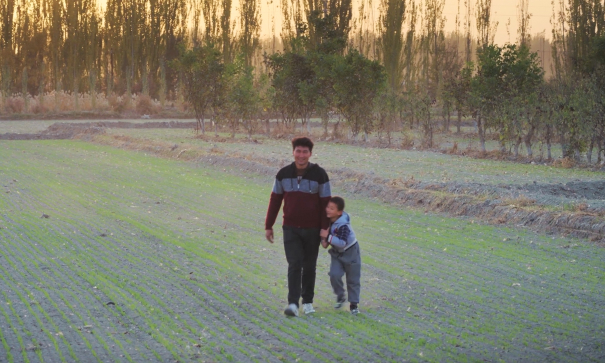 The documentary film Fabric of Lives will be released nationwide in cinemas on May 7.