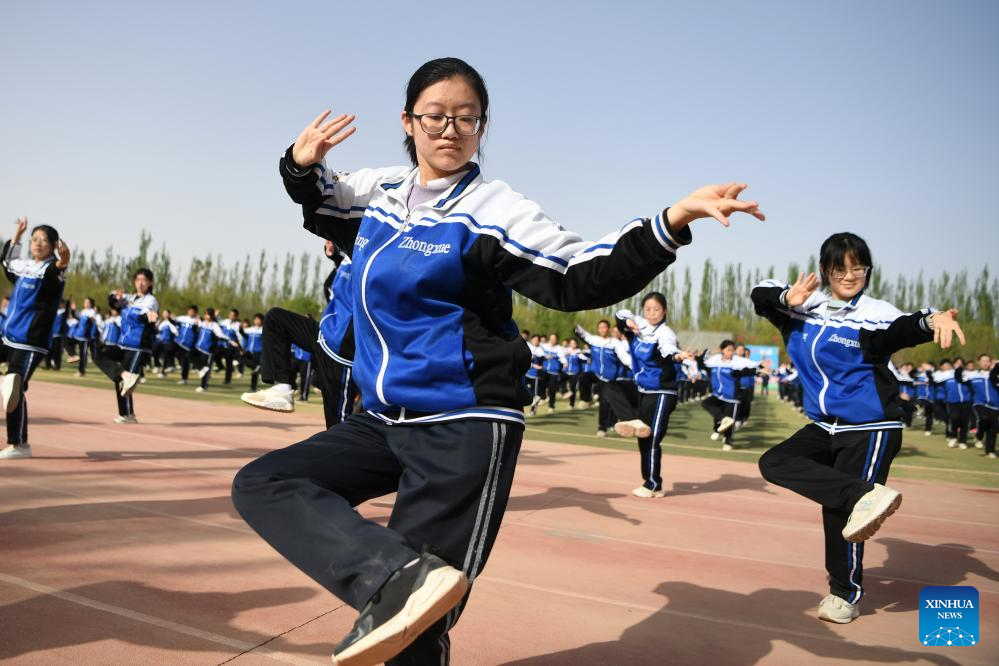 Pic story: Dunhuang dance captivates new generation and draws visitors to Gansu